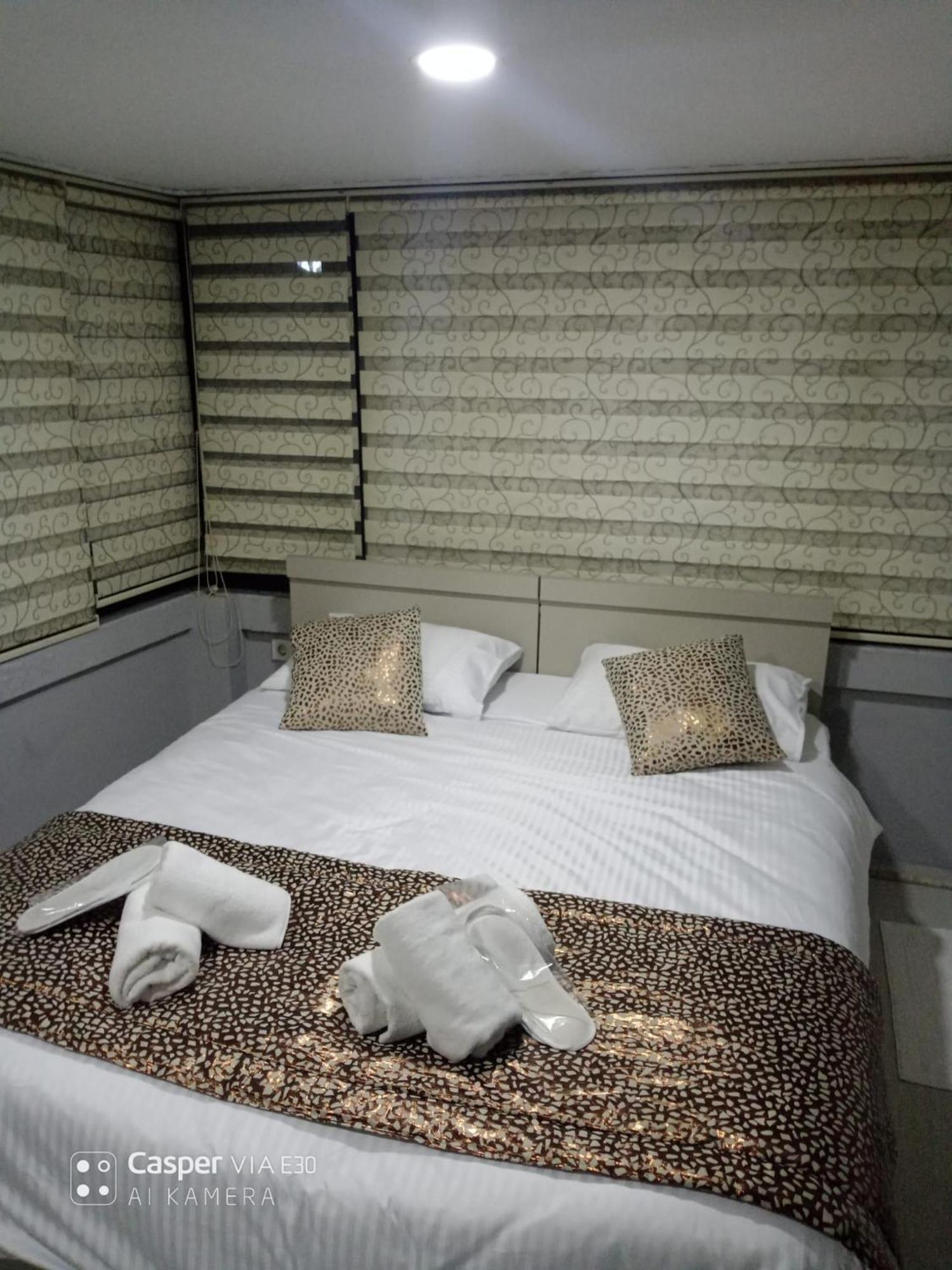 Taksim City Hotel Истанбул Екстериор снимка